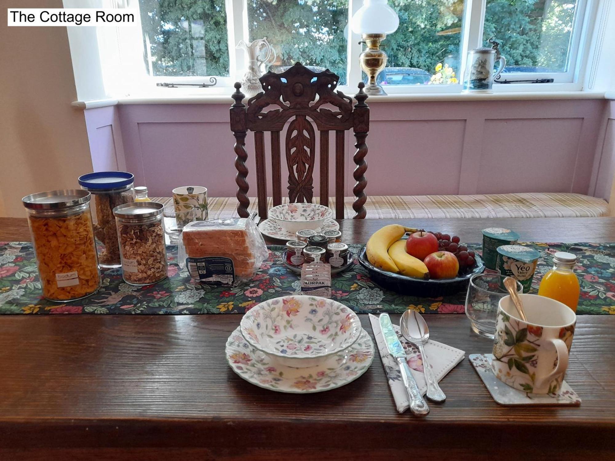 Cotswold Cottage Bed & Breakfast Luckington Exterior foto